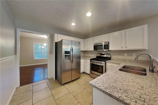365 Telford Drive, Sugar Hill, GA 30518