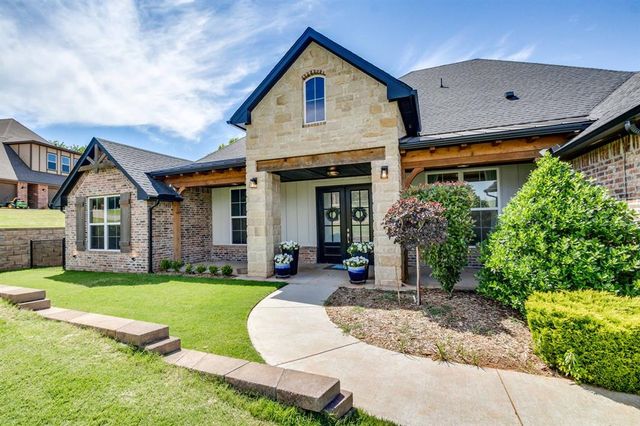 3725 River Valley Drive, Newcastle, OK 73065