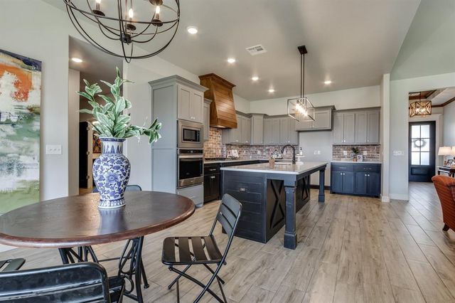 3725 River Valley Drive, Newcastle, OK 73065