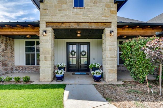 3725 River Valley Drive, Newcastle, OK 73065