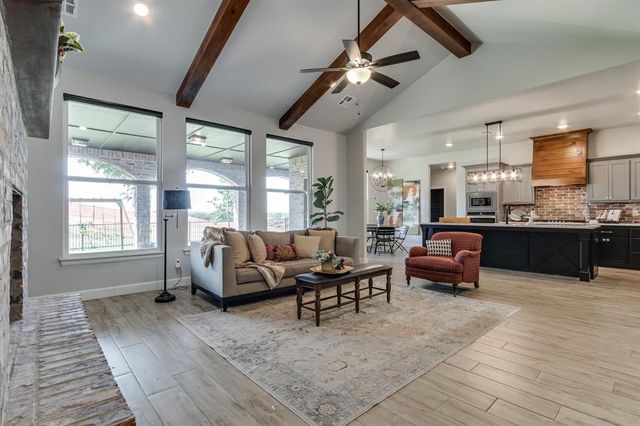 3725 River Valley Drive, Newcastle, OK 73065