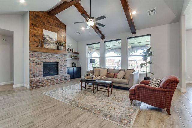 3725 River Valley Drive, Newcastle, OK 73065