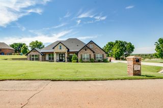 3725 River Valley Drive, Newcastle, OK 73065
