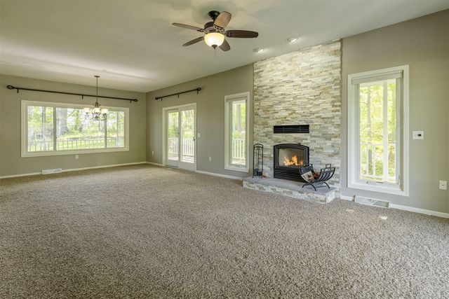 7799 Abby Lane, Caledonia, MI 49316