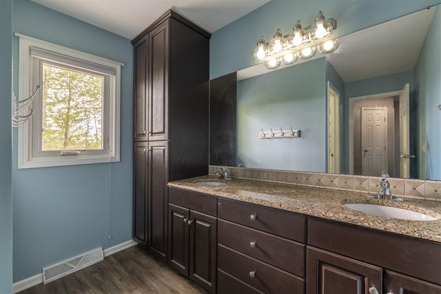 7799 Abby Lane, Caledonia, MI 49316
