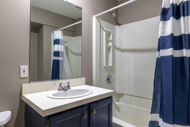 7799 Abby Lane, Caledonia, MI 49316