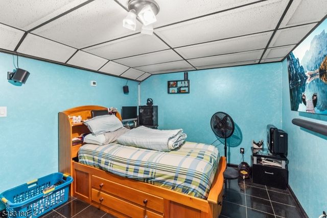 130 Vreeland Ave, Bloomingdale Boro, NJ 07403