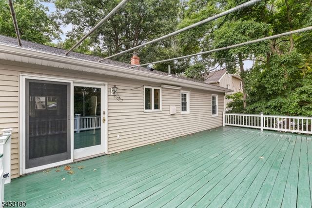 130 Vreeland Ave, Bloomingdale Boro, NJ 07403