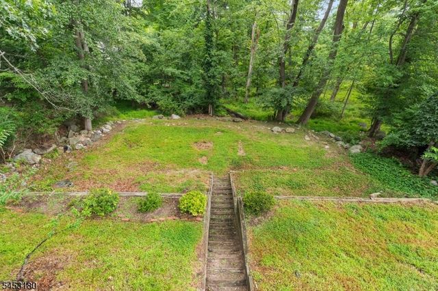 130 Vreeland Ave, Bloomingdale Boro, NJ 07403