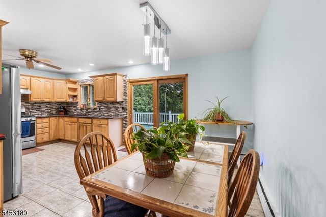 130 Vreeland Ave, Bloomingdale Boro, NJ 07403