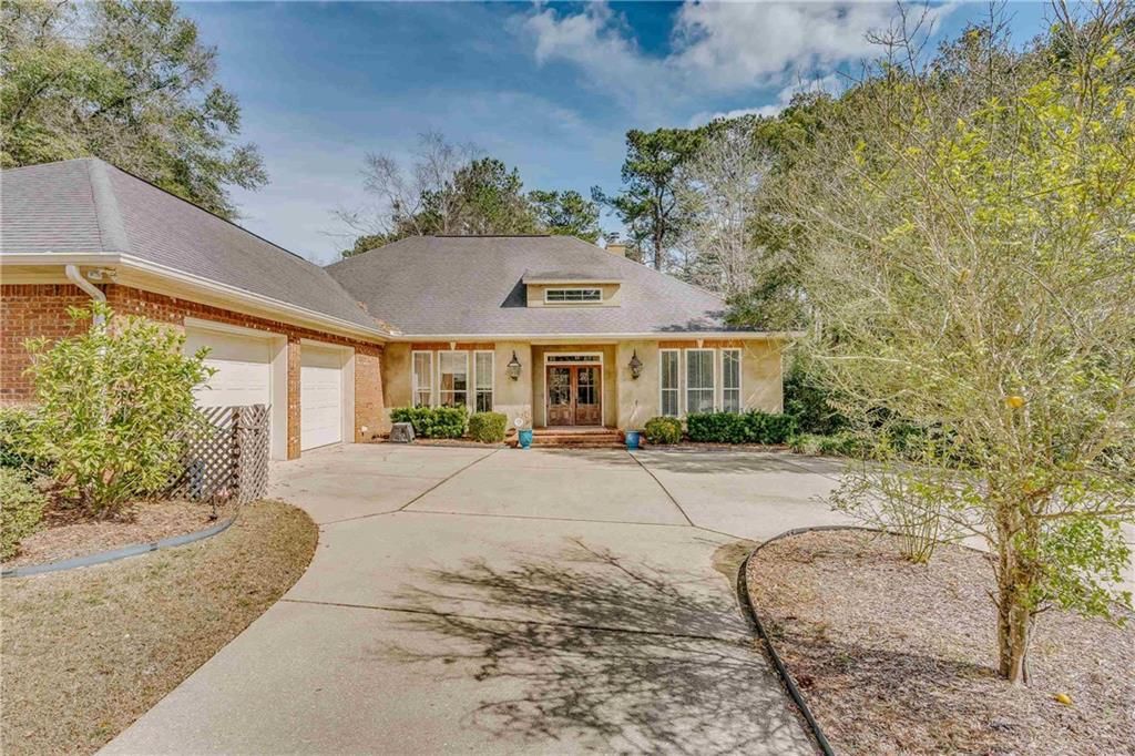 109 Pebble Court, Fairhope, AL 36532