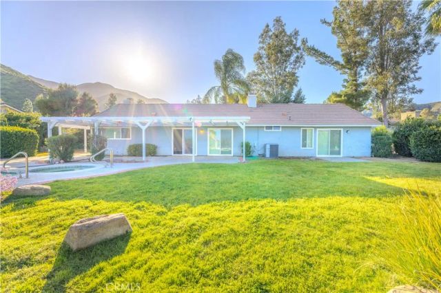 30670 Brookstone, Lake Elsinore, CA 92530