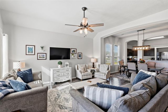 2721 Porters Way, Bryan, TX 77803