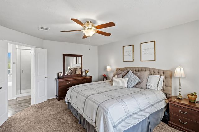 2721 Porters Way, Bryan, TX 77803