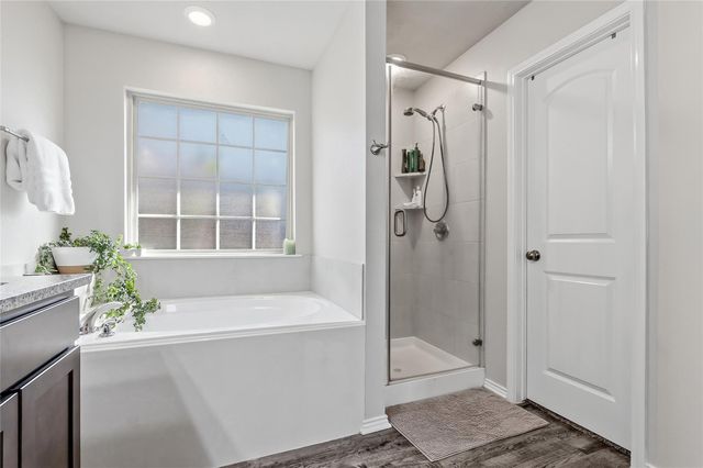 2721 Porters Way, Bryan, TX 77803