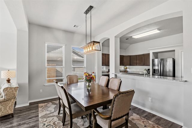 2721 Porters Way, Bryan, TX 77803