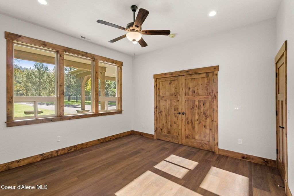 1047 Comeback Bay Ln, Sagle, ID 83860 photo 21