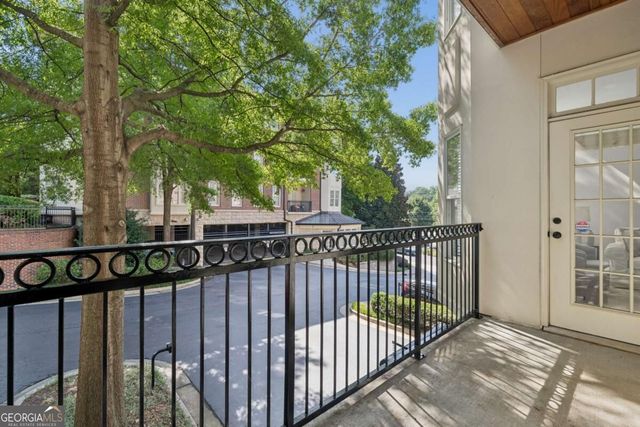 828 Highland Lane NE 2106, Atlanta, GA 30306