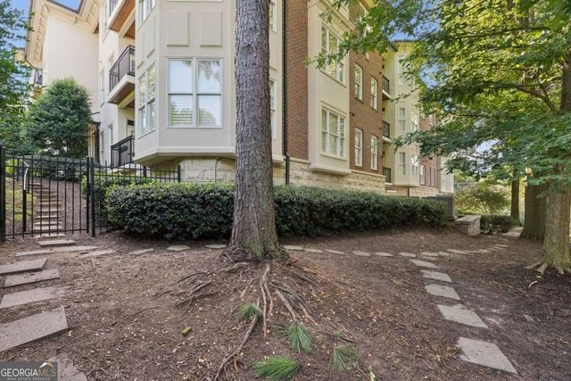 828 Highland Lane NE 2106, Atlanta, GA 30306
