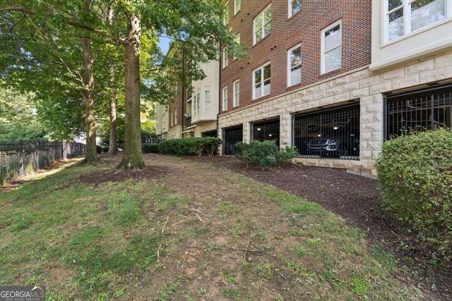 828 Highland Lane NE 2106, Atlanta, GA 30306