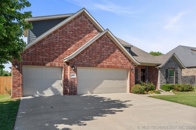 5602 Aspen Avenue, Bartlesville, OK 74006