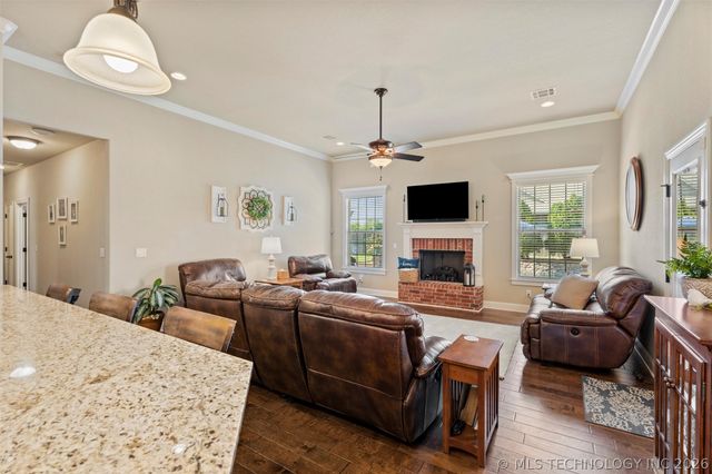 5602 Aspen Avenue, Bartlesville, OK 74006