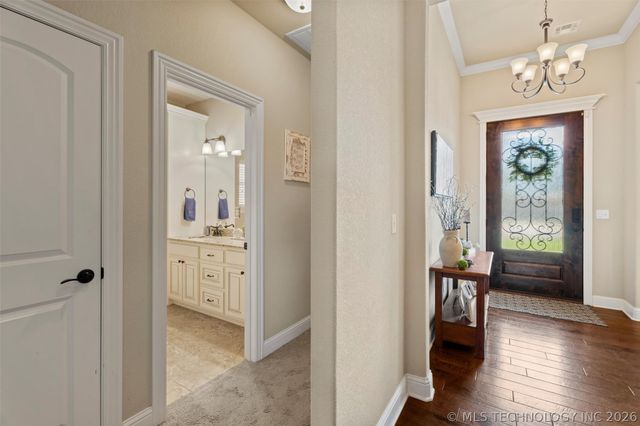 5602 Aspen Avenue, Bartlesville, OK 74006