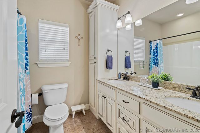 5602 Aspen Avenue, Bartlesville, OK 74006