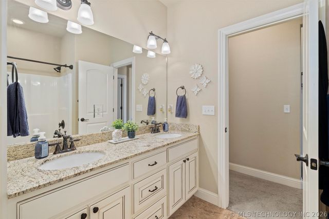 5602 Aspen Avenue, Bartlesville, OK 74006