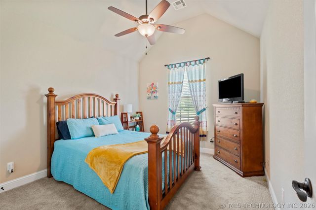 5602 Aspen Avenue, Bartlesville, OK 74006