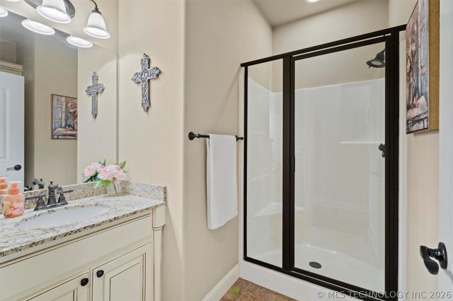 5602 Aspen Avenue, Bartlesville, OK 74006