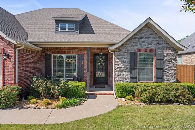 5602 Aspen Avenue, Bartlesville, OK 74006