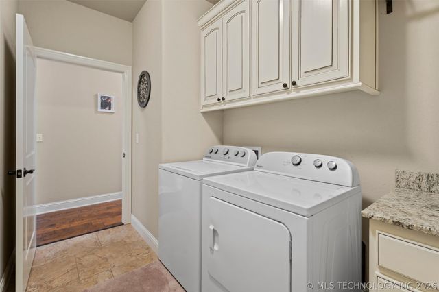 5602 Aspen Avenue, Bartlesville, OK 74006