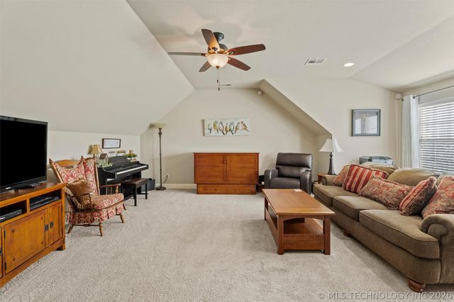 5602 Aspen Avenue, Bartlesville, OK 74006