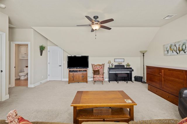 5602 Aspen Avenue, Bartlesville, OK 74006