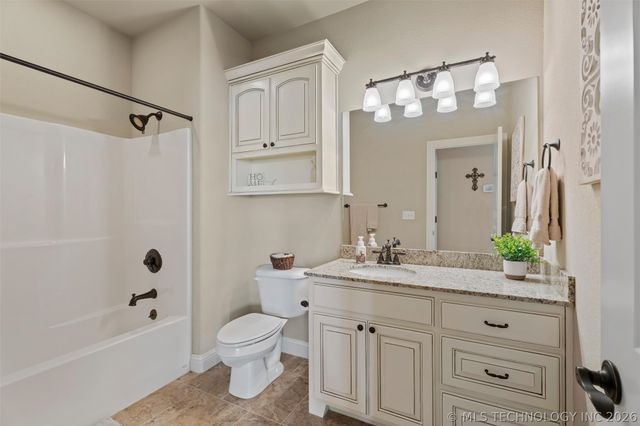 5602 Aspen Avenue, Bartlesville, OK 74006