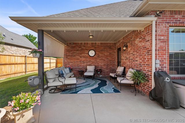 5602 Aspen Avenue, Bartlesville, OK 74006