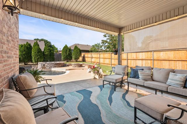 5602 Aspen Avenue, Bartlesville, OK 74006