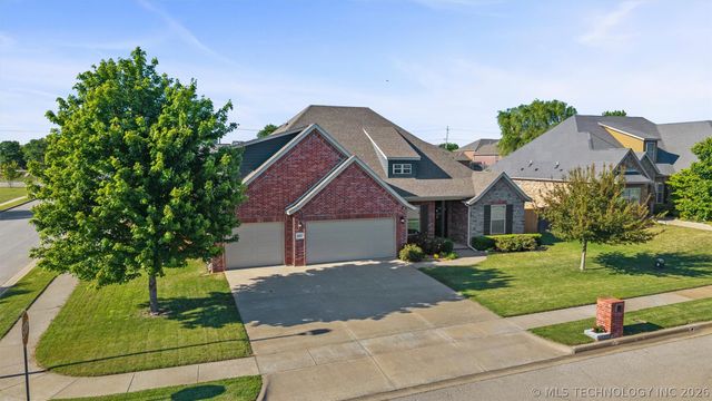 5602 Aspen Avenue, Bartlesville, OK 74006
