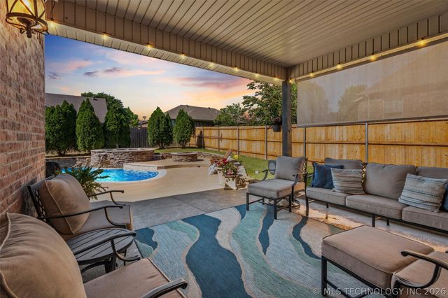5602 Aspen Avenue, Bartlesville, OK 74006