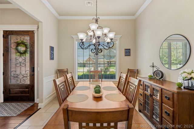5602 Aspen Avenue, Bartlesville, OK 74006