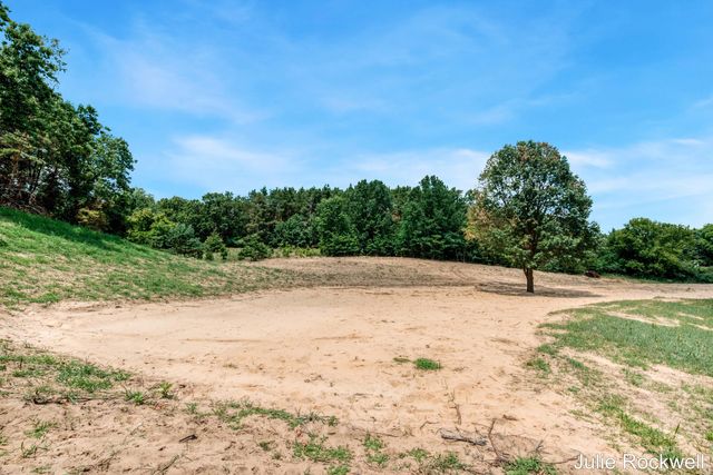 2825 Terra Nova Drive SE, Ada, MI 49301