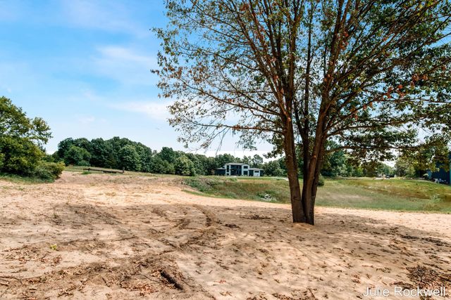2825 Terra Nova Drive SE, Ada, MI 49301