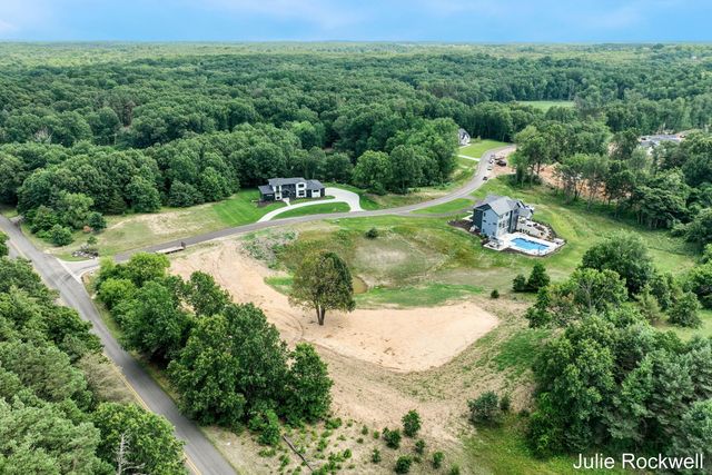 2825 Terra Nova Drive SE, Ada, MI 49301