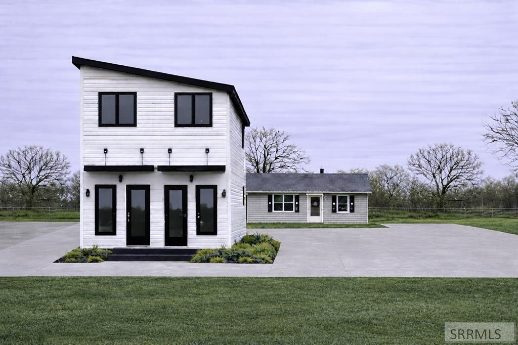 Image 1 of property listing at 429, 431 E 16th Street, Idaho Falls, ID 83404