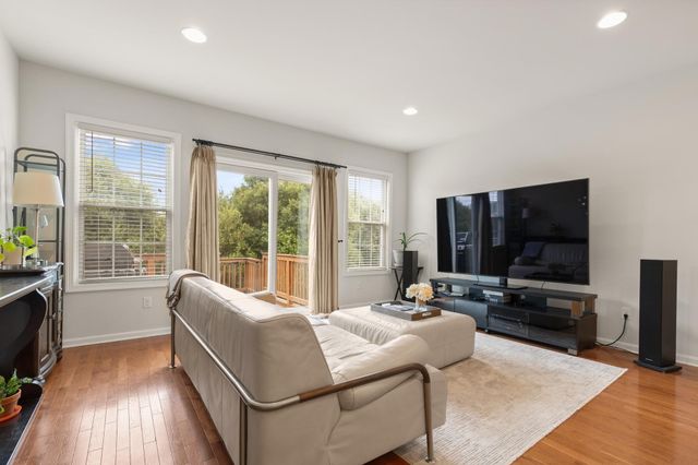 6 Dogwood Way 6, Hopkinton, MA 01748