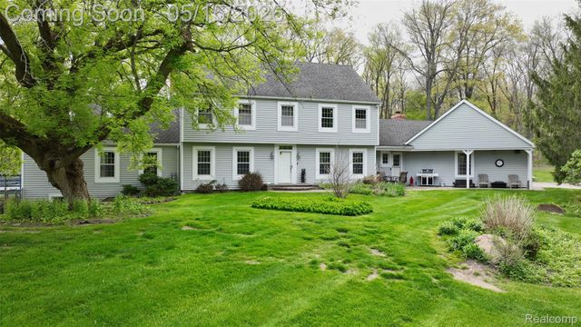 10300 Clark Road, Springfield Charter Township, MI 48350