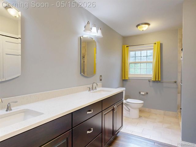 10300 Clark Road, Springfield Charter Township, MI 48350