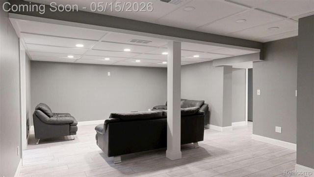 10300 Clark Road, Springfield Charter Township, MI 48350