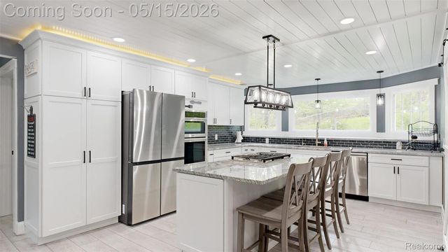 10300 Clark Road, Springfield Charter Township, MI 48350